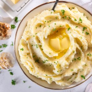 easy-garlic-mashed-potatoes-recipe-301